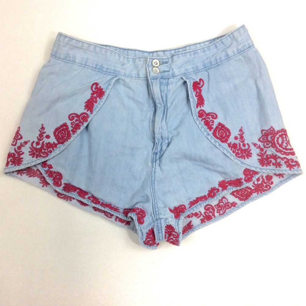 BDG Urban Outfitters Chambray emroidered shorts 4 - Picture 1 of 5